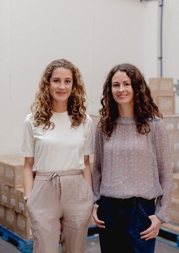 Florence and Chloe Van Dyke, co-founders of Chia Sisters